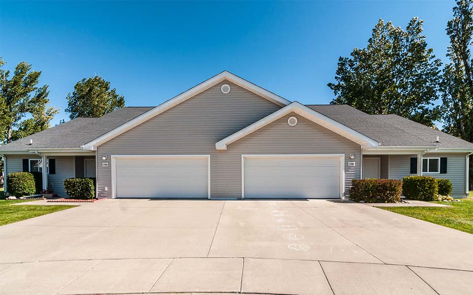 Grand Forks AFB Homes Homes in Grand Forks AFB, ND Photos